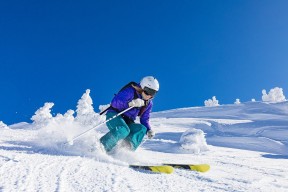 曼联新援适应良好，球队活力重燃，曼联新赛季引援名单