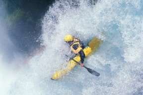 德甲逆袭：0比2逆转成就经典战役，德甲12比0
